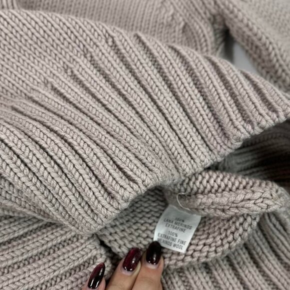 Vintage GUCCI by Tom Ford 100% Extra Fine Merino Wool Sweater โ XS - Picture 7 of 7